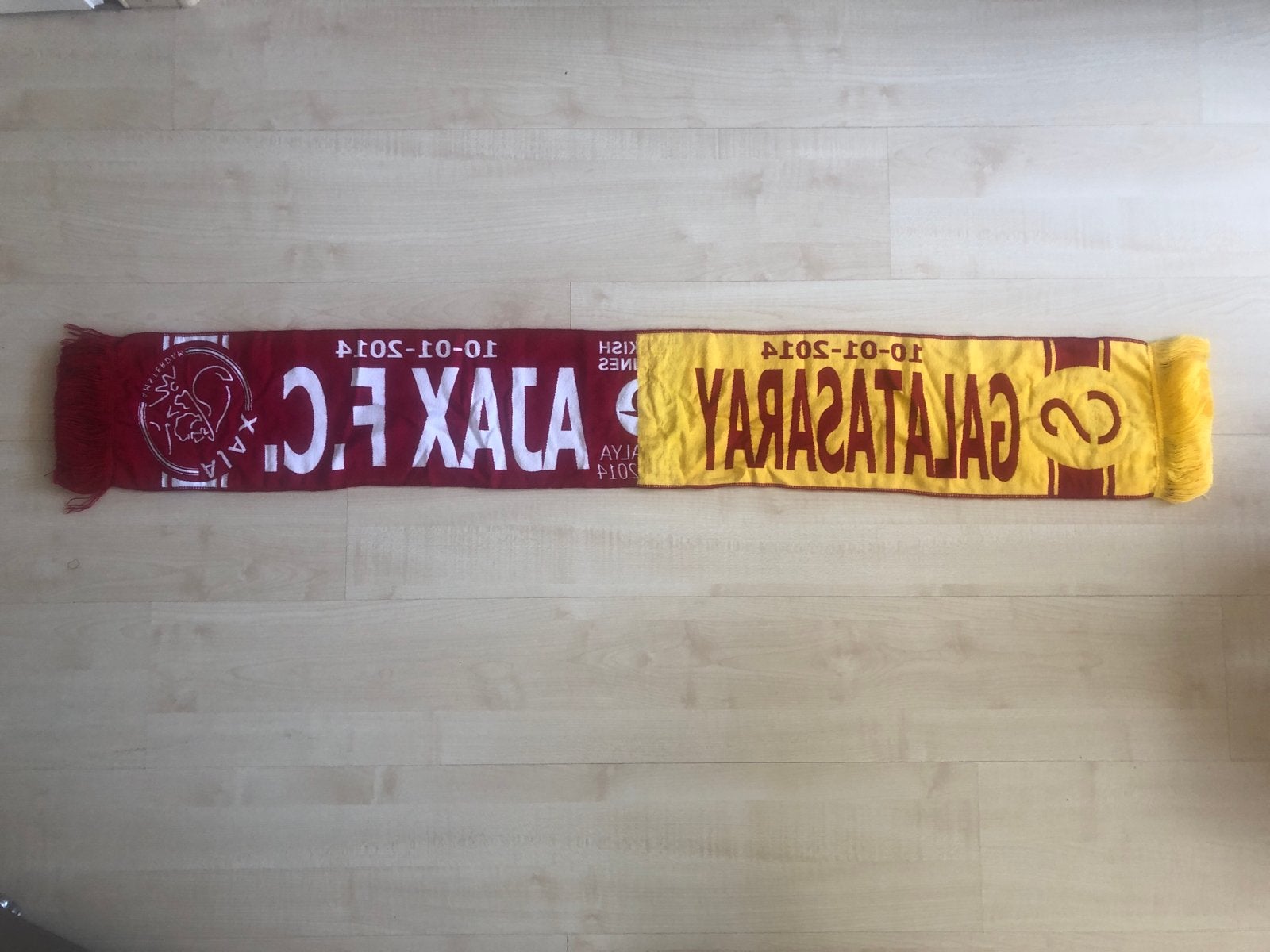 Galatasaray vs Ajax sjaal - 10-01-2014, Verzamelen, Ophalen of Verzenden, Zo goed als nieuw, Buitenlandse clubs, Vaantje of Sjaal