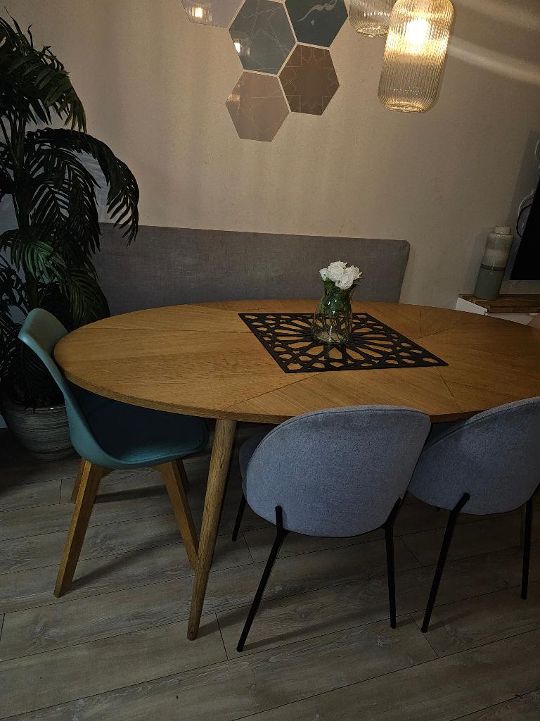 Tv meubel en eettafel inclusied boom decor., Ophalen, Gebruikt, Eikenhout, 150 tot 200 cm