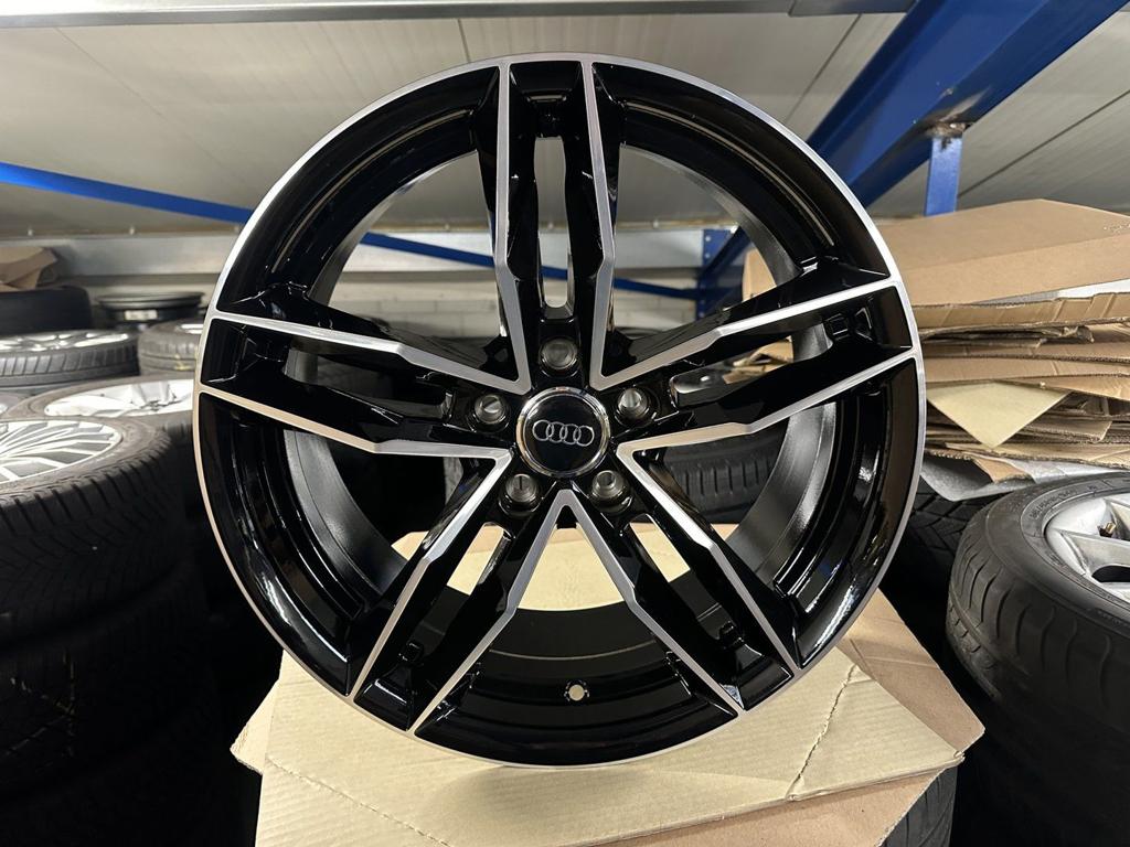 NIEUW 18inch Audi BMW Seat Skoda VW RS Style Velgen! 5x112, 18 inch, -, -, Banden en Velgen