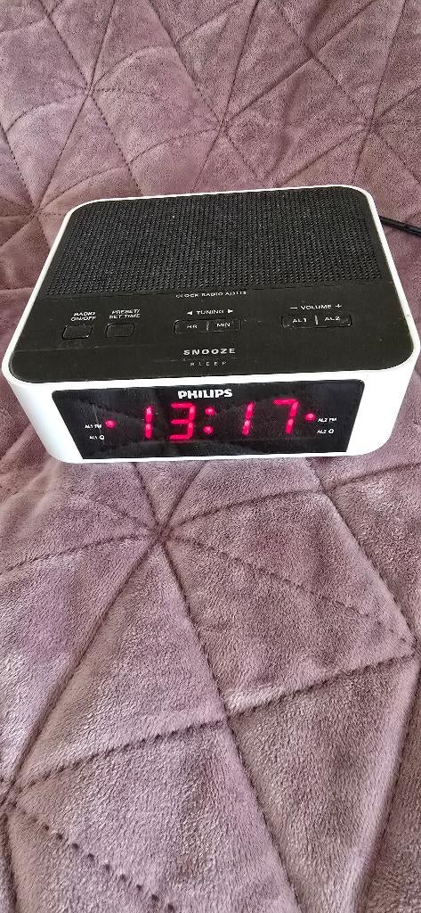 Philips Wekkerradio AJ3115/12 - Compact en Betrouwbaar., Ophalen, Zo goed als nieuw, Digitaal