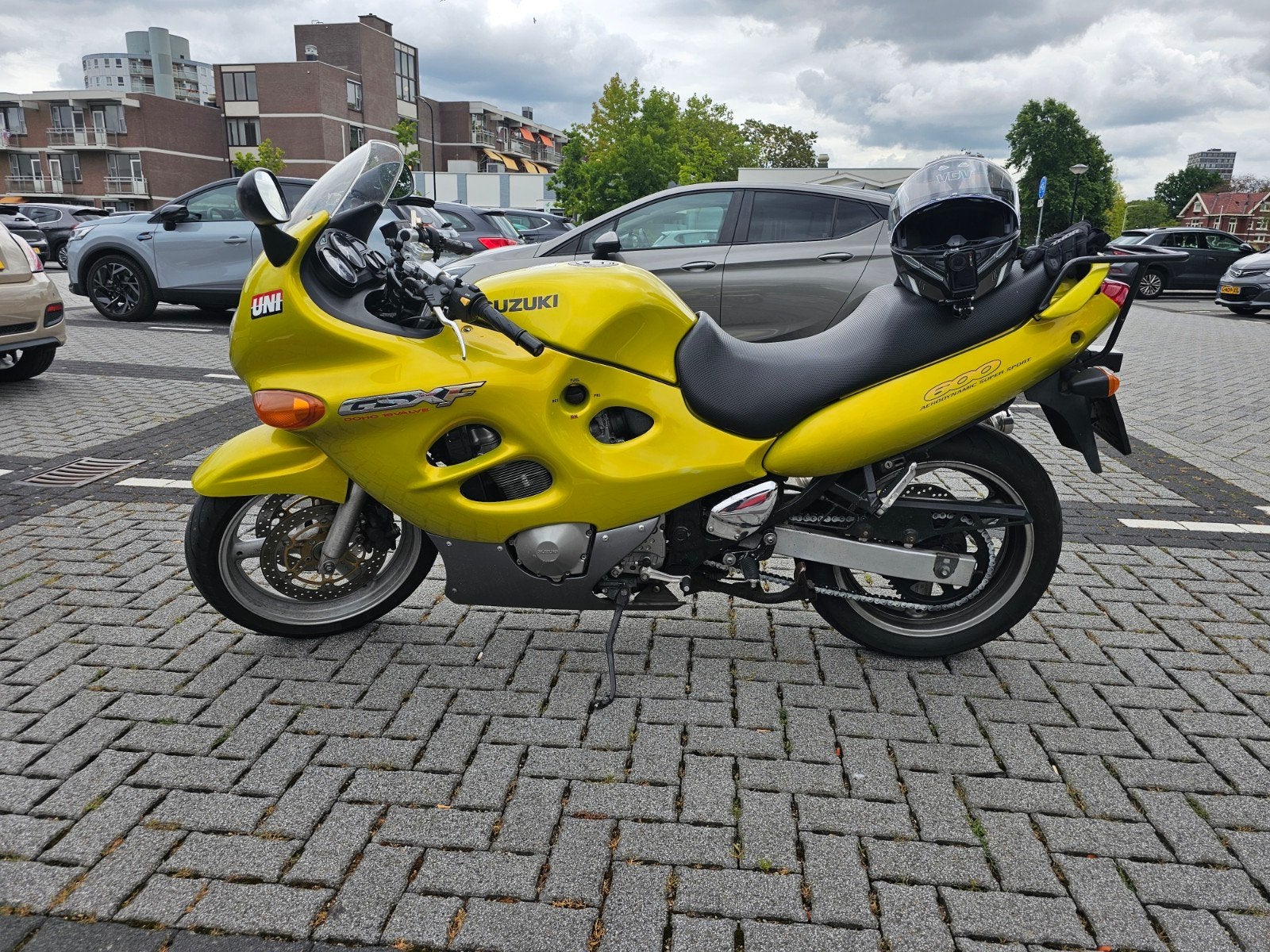 Suzuki GSXF 600 - Goed onderhouden, dagelijks gebruikt, Particulier