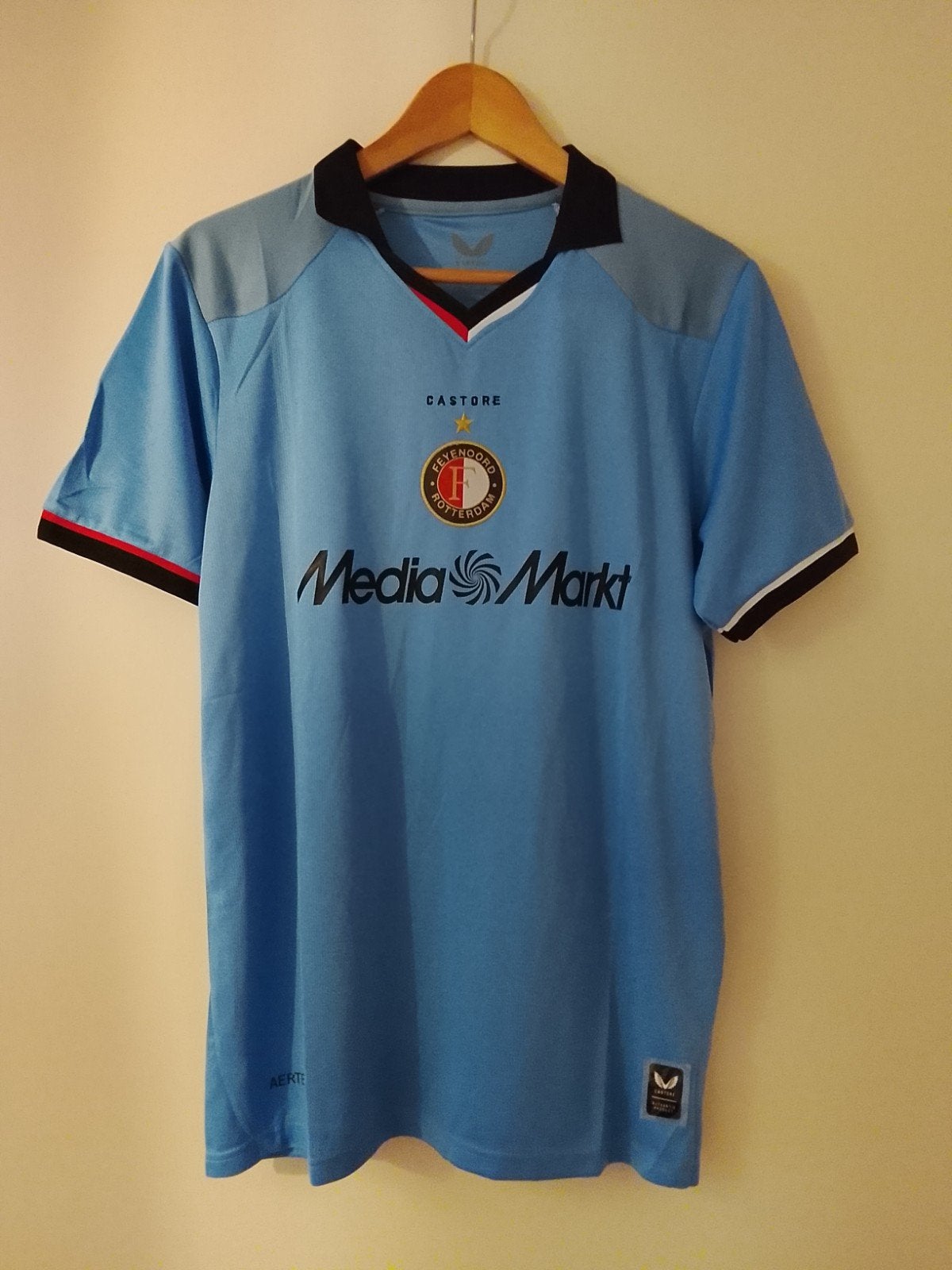 Feyenoord away shirt 2026/2027 maat L, Maat L, Ophalen of Verzenden, Zo goed als nieuw, Shirt