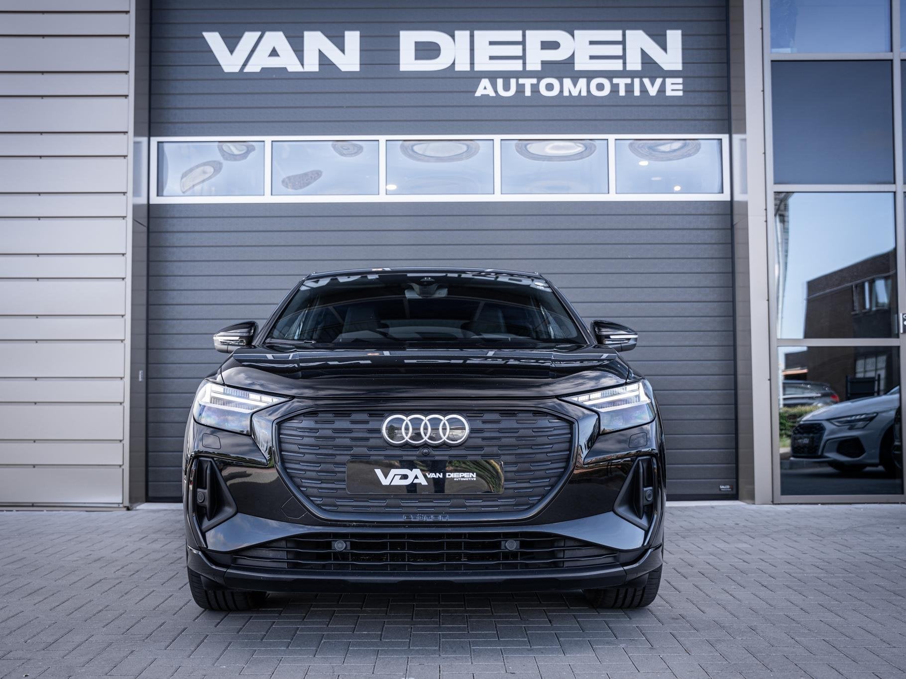 Audi Q4 Sportback e-tron 40 S edition 77 kWh 2x-Sline l Warm, Auto's, Audi, Automaat, Achterwielaandrijving, Zwart, Zwart