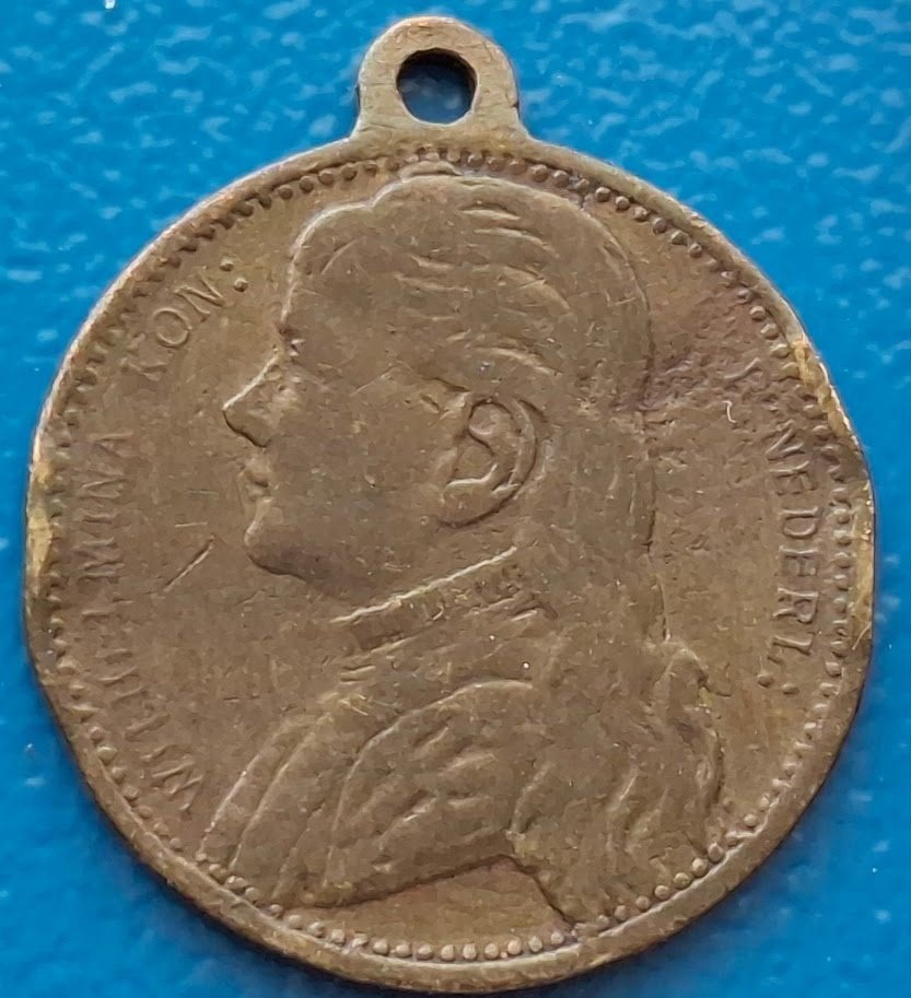 Draagpenning Wilhelmina, Koningin der Nederlanden - 1898, Verzenden, Brons, Nederland