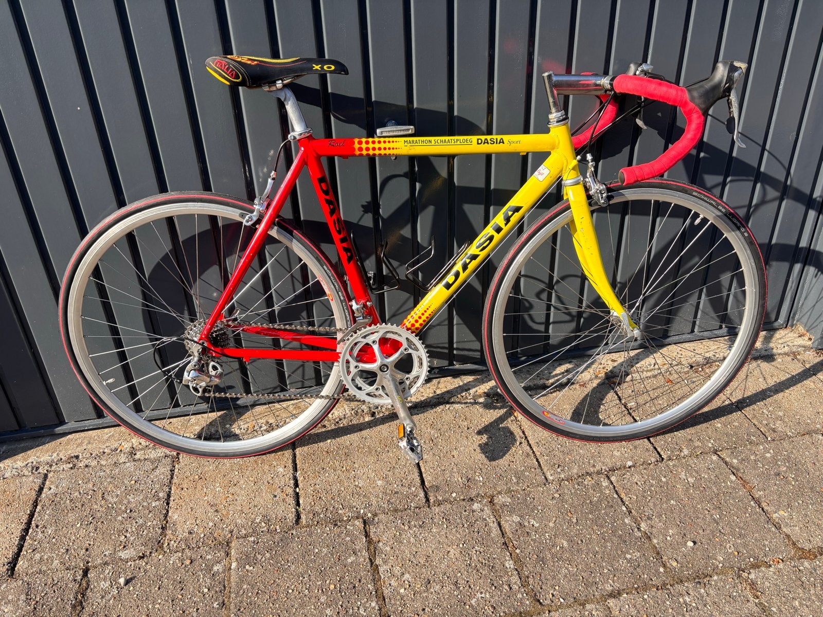 Dasia Racefiets - Rood/Geel - Shimano 105, 28 inch, Gebruikt, Aluminium, 15 tot 20 versnellingen