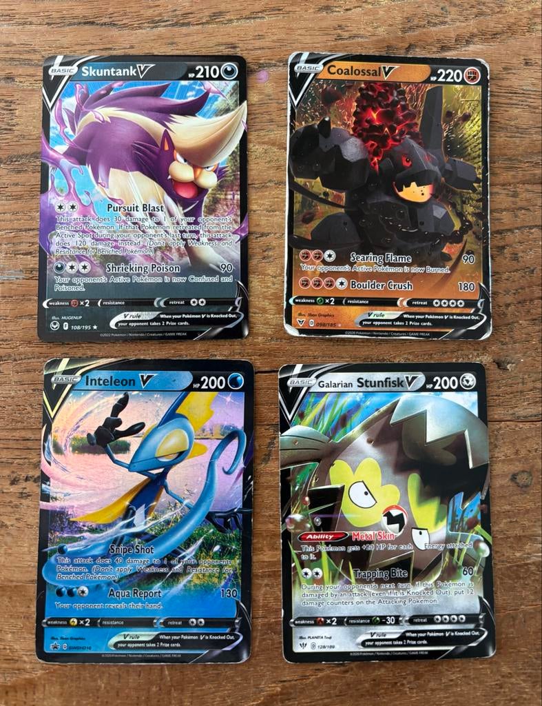 Pokémon V kaarten Skuntank, Coalossal, Inteleon, Galarian St, Ophalen of Verzenden, Gebruikt, Meerdere kaarten