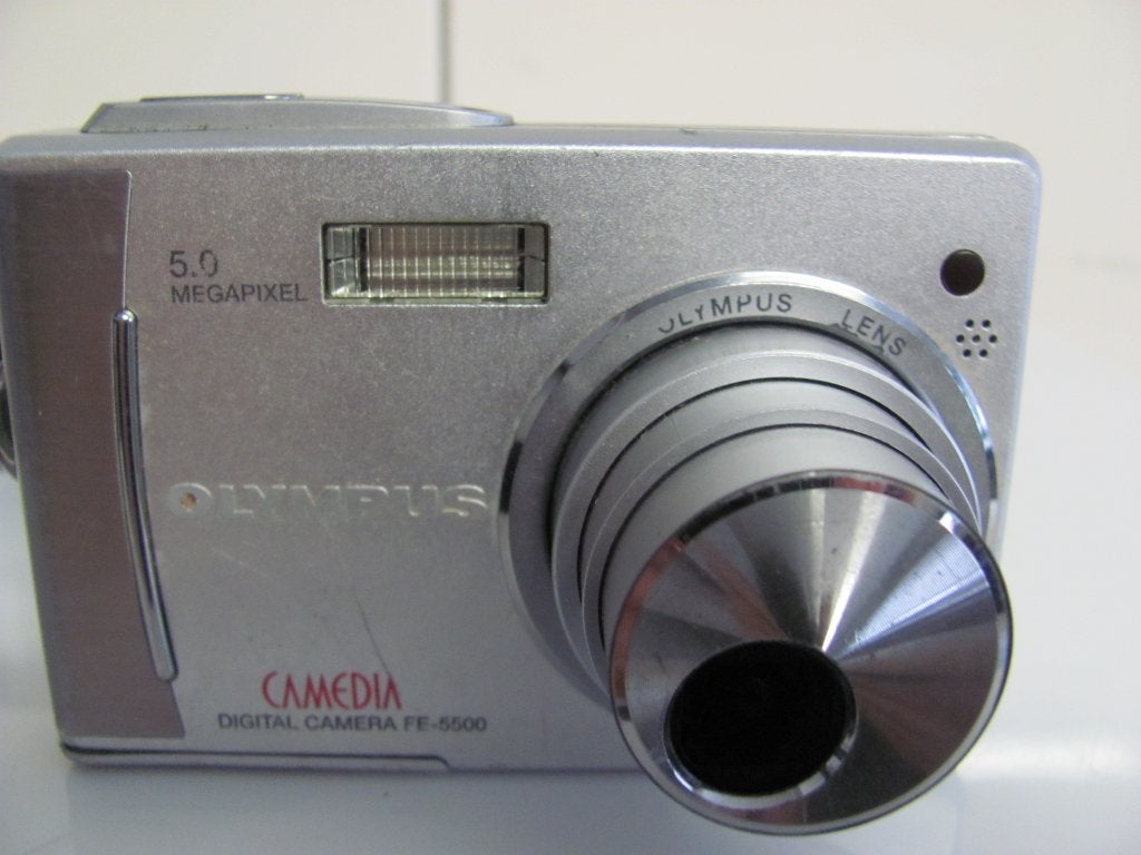Olympus camedia FE-5500 digitale camera met 5.0mp, Ingebouwde flitser, Ophalen of Verzenden, Zo goed als nieuw, Olympus