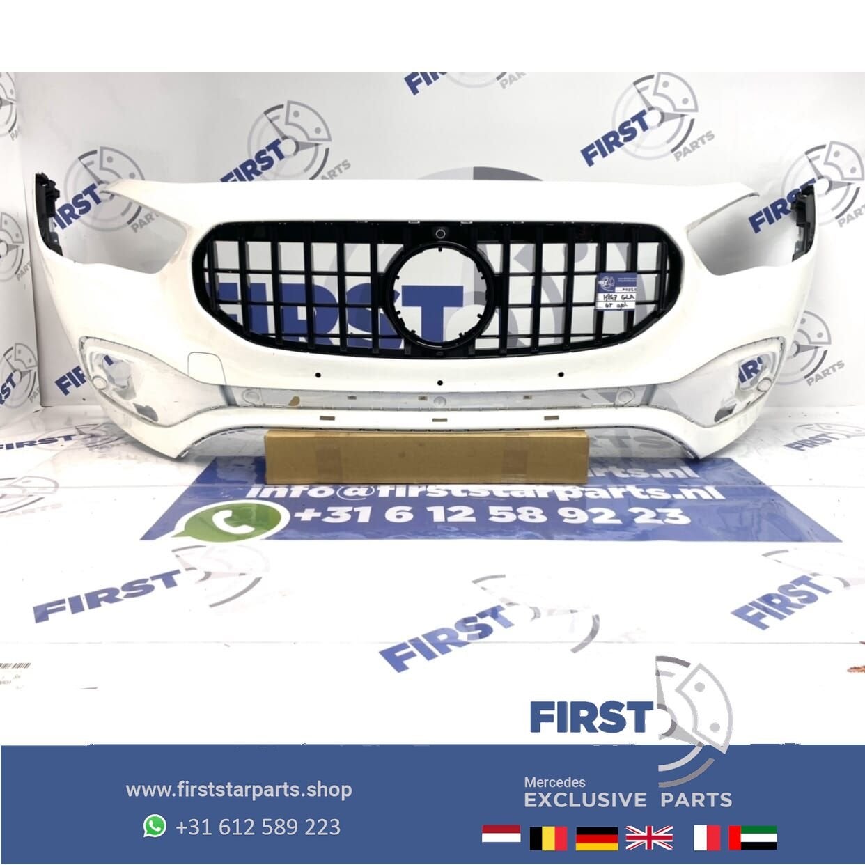 H247 GLA VOORBUMPER + AMG GT GRIL WIT 2019-2022 W247 X247 GL, Gebruikt, -, Voor, Ophalen of Verzenden