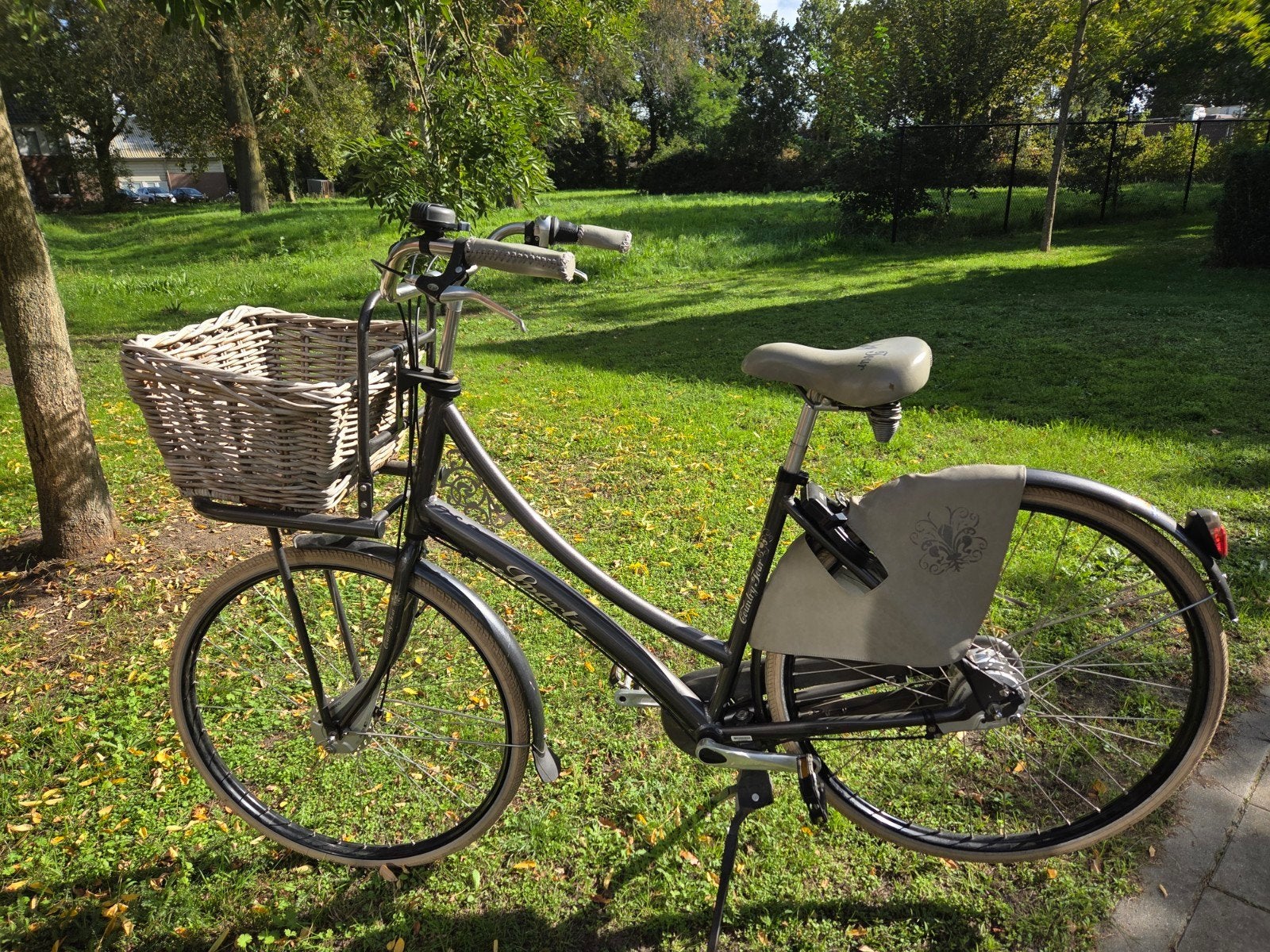Sparta transportfiets met mand - Gebruikt, Fietsen en Brommers, Ophalen, Gebruikt, Sparta