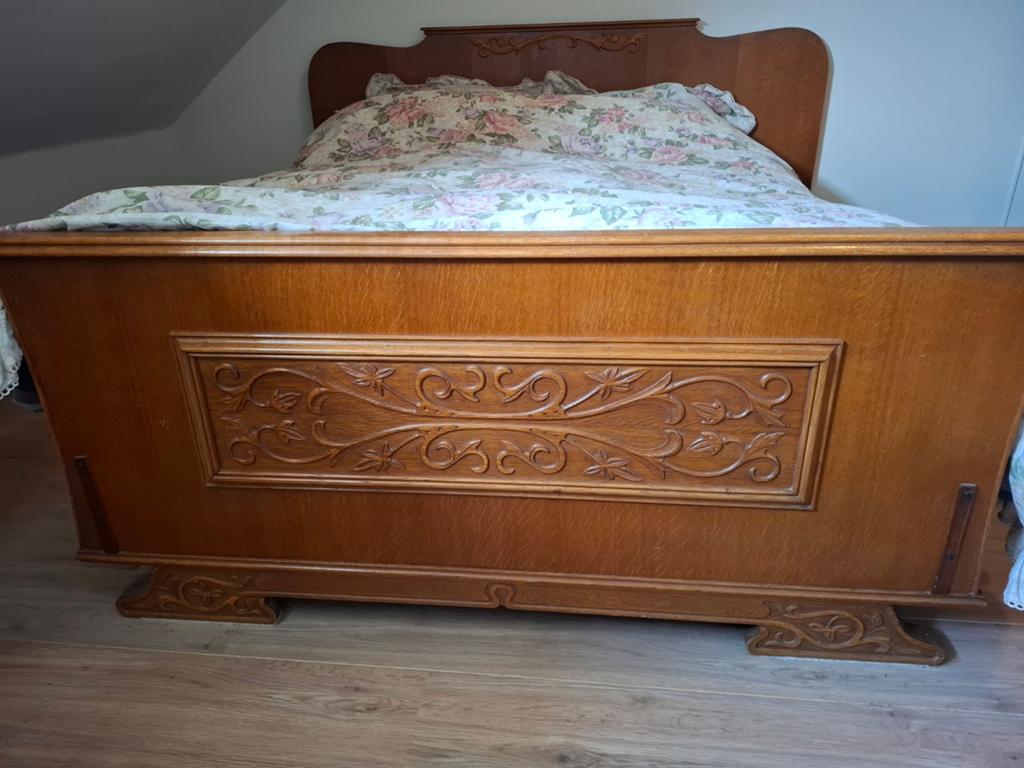 Vintage Jaren '50 Slaapkamer met Matras en Nachtkastjes, Ophalen, Gebruikt, Bruin, Vintage, Jaren '50, Nostalgisch