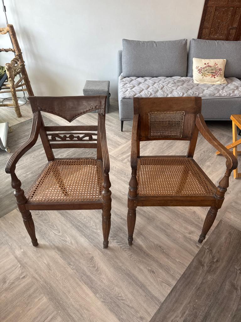 Antieke Indonesische stoelen met rotan zitting (set van 2), Ophalen