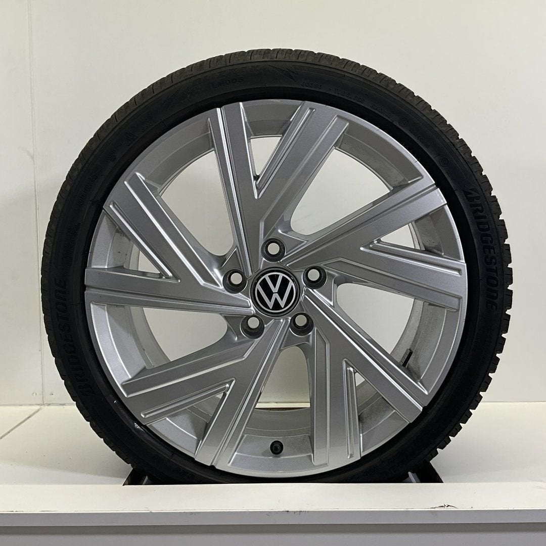 VOLKSWAGEN GOLF 8 VELGEN SET WINTERBANDEN 18 INCH, 18 inch, Gebruikt, -, -