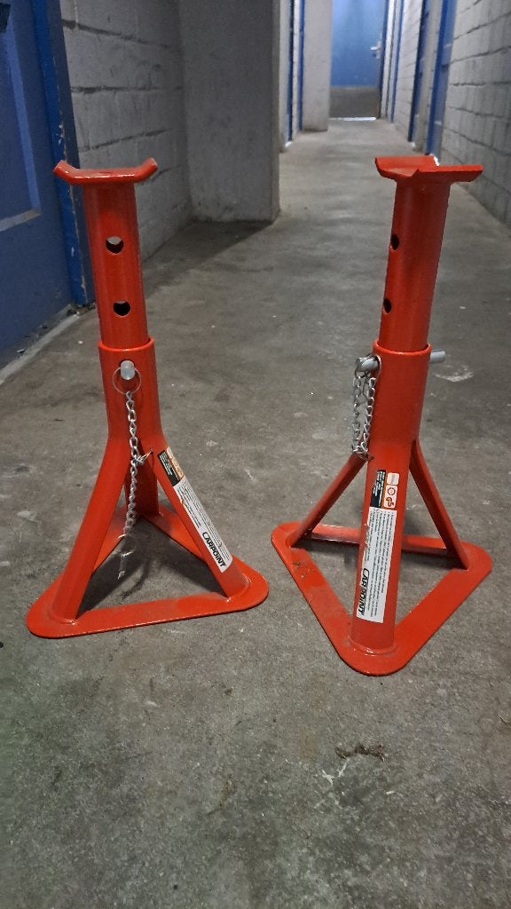 Carpoint Assteunen 2000kg (Set van 2 stuks), Auto diversen, Krikken, Ophalen, Zo goed als nieuw, Manueel, Schaarkrik