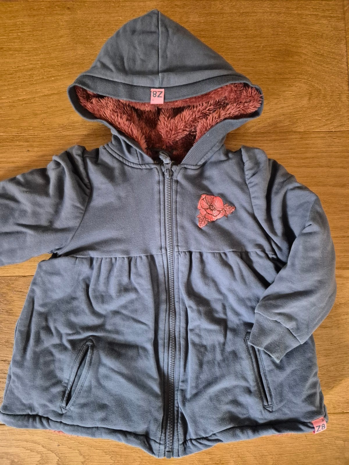 Z8 borgvest maat 104/110, Meisje, Z8, Ophalen of Verzenden, Zo goed als nieuw