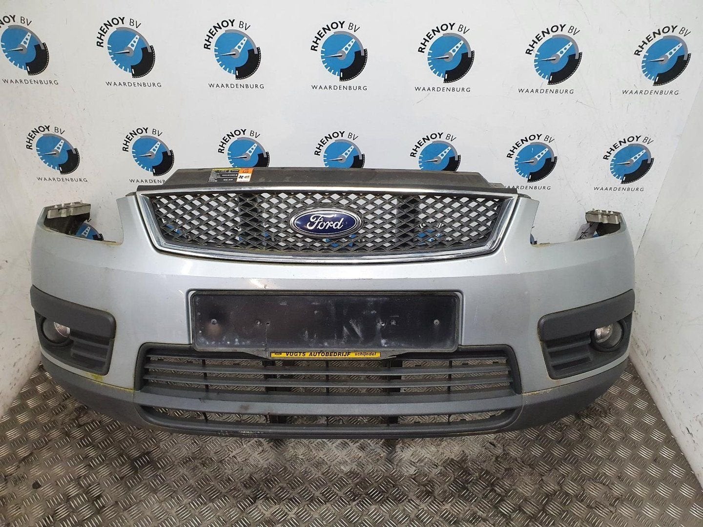 FORD FOCUS C MAX VOORBUMPER 2004, Gebruikt, Voor, Ophalen of Verzenden, Stiba lid