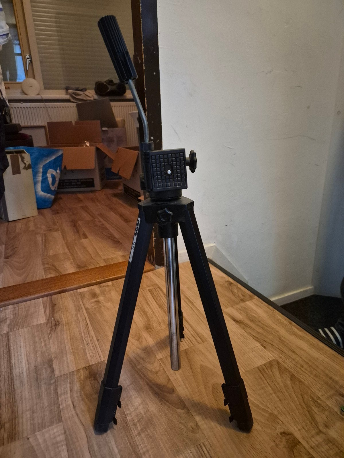 Stevig camerastatief met verstelbare kop, Ophalen, 125 cm of minder, Driepoot, Middenzuil