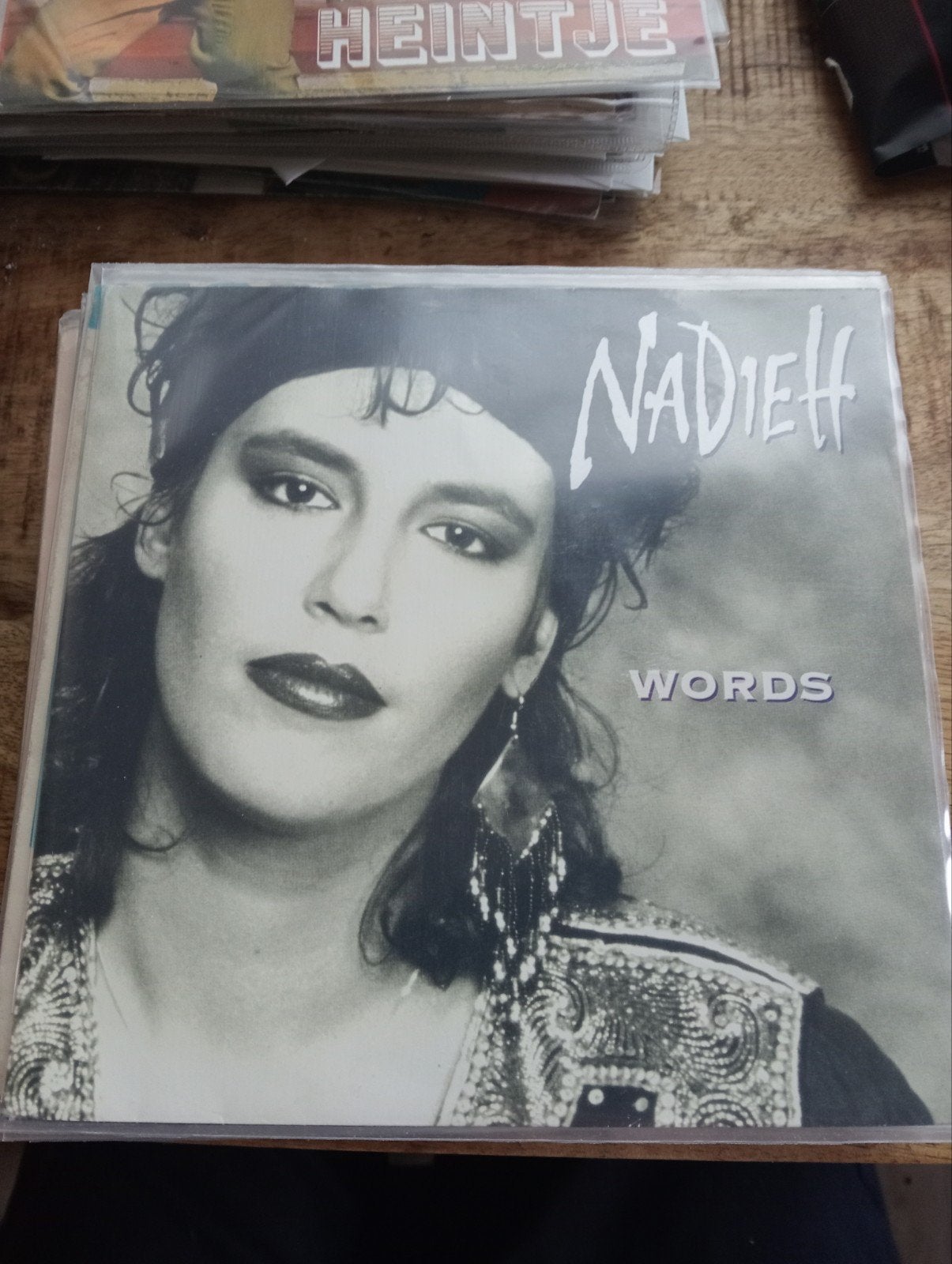 nadieh - words, Ophalen of Verzenden, Zo goed als nieuw, Pop