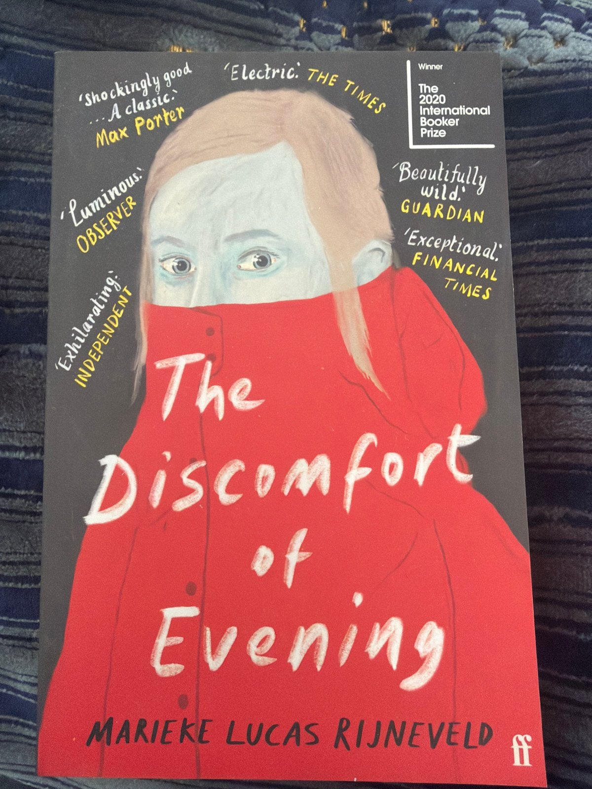 The Discomfort of Evening - Marieke Lucas Rijneveld, Boeken, Literatuur, Ophalen, Zo goed als nieuw, Nederland