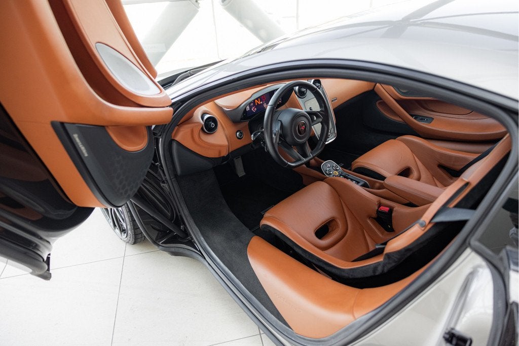 McLaren 570S 3.8 V8 | Full MSO | #0008 | World Wide Motorsho, Auto's, McLaren, Automaat, Achterwielaandrijving, Gebruikt, 1415 kg