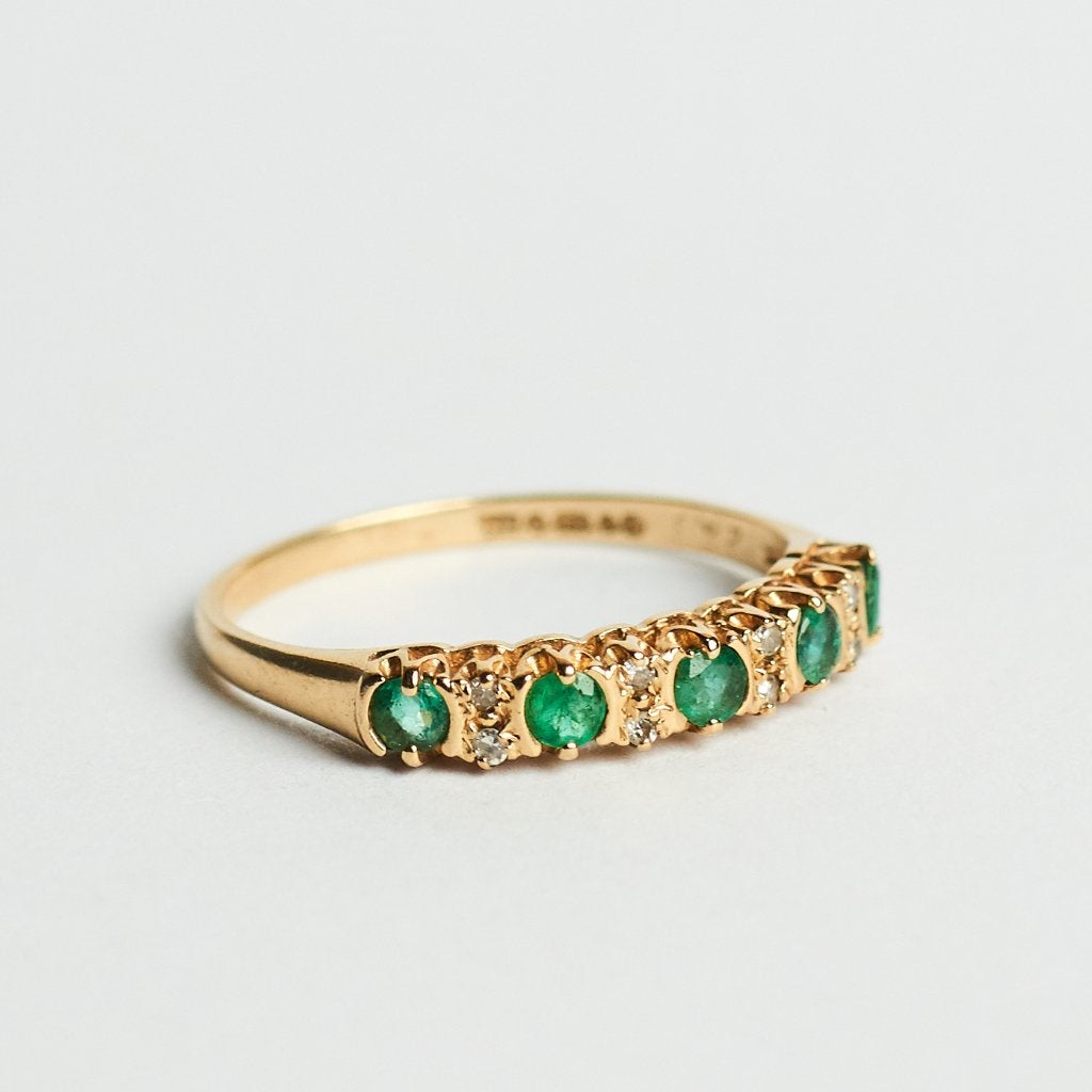 Vintage gouden ring smaragd en diamant rijring 9 karaat, Sieraden, Tassen en Uiterlijk, Ophalen of Verzenden, Met edelsteen, Dame