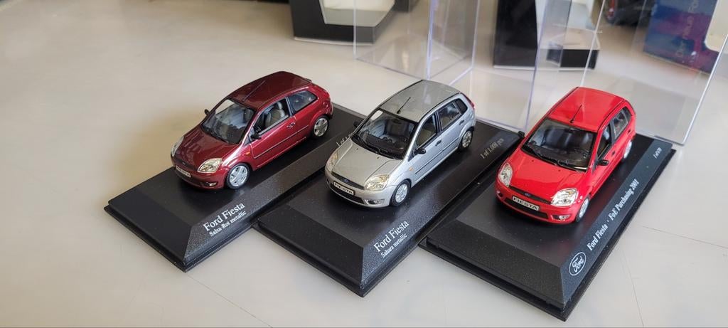 Minichamps 2002 Ford Fiesta, Ophalen of Verzenden, Zo goed als nieuw, Auto, MiniChamps