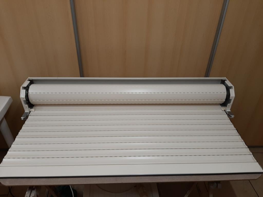 Mooie rolluiken met NIEUWE SCHAKELAAR en AANSLUITSNOER, Ophalen