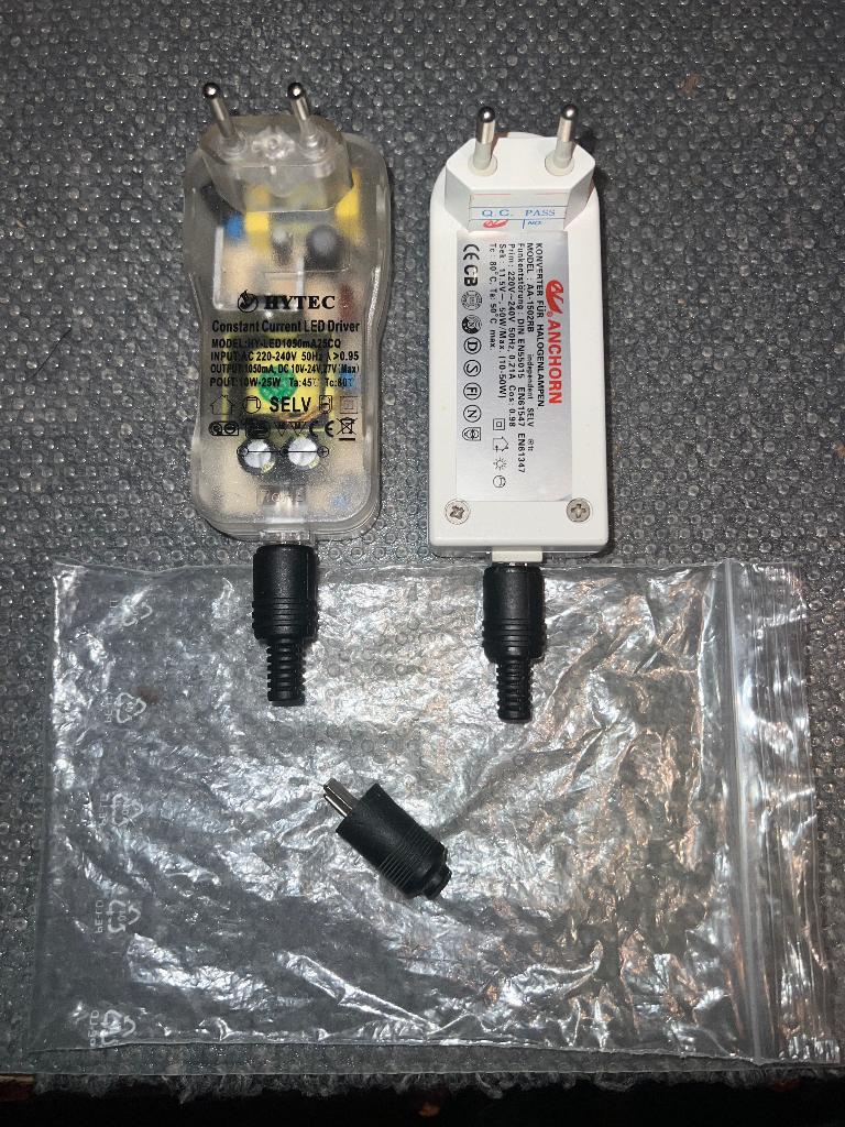 Led driver (1024mA/24V) + halogen lamp transformer (12V/50W), Hobby en Vrije tijd, Elektronica-componenten, Ophalen of Verzenden