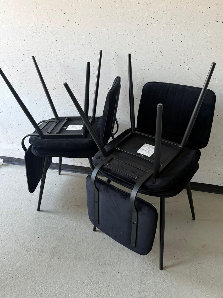 Eettafel met 4 stoelen - Modern design, Ophalen, Gebruikt, 100 tot 150 cm, 50 tot 100 cm