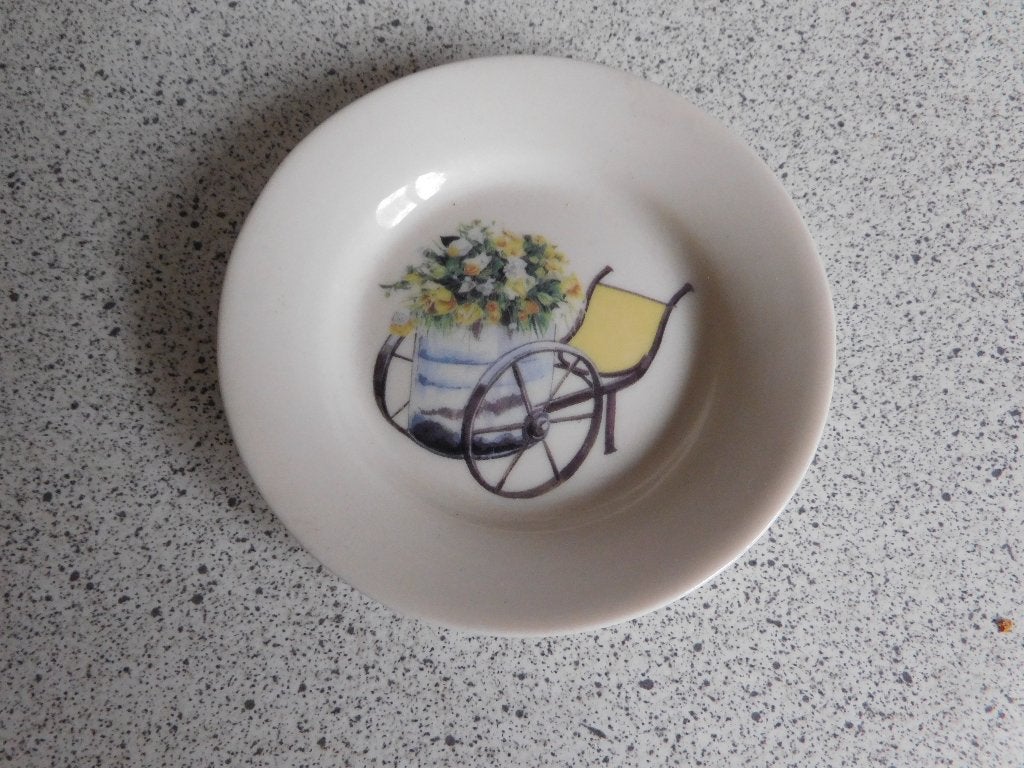 Bord 9,5 cm. Kruiwagen For You HvD, Overige merken, Ophalen of Verzenden, Zo goed als nieuw, Bord(en)