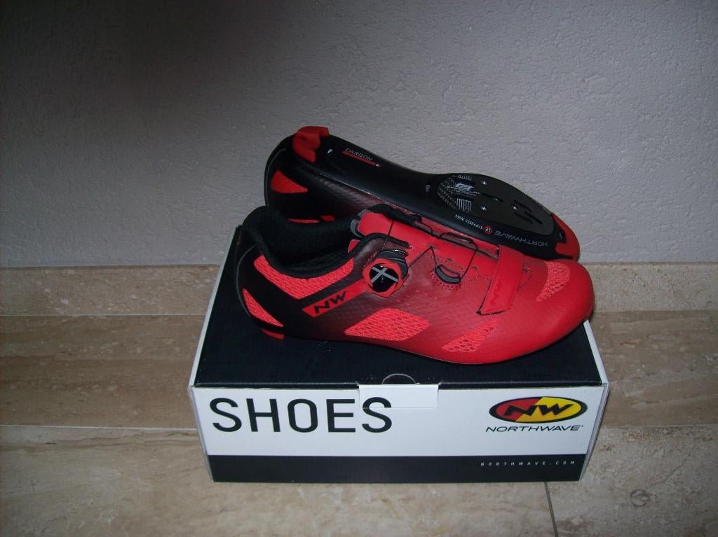 Nieuwe Northwave Carbon race schoenen maat 43, Heren, Schoenen, Nieuw, Ophalen of Verzenden