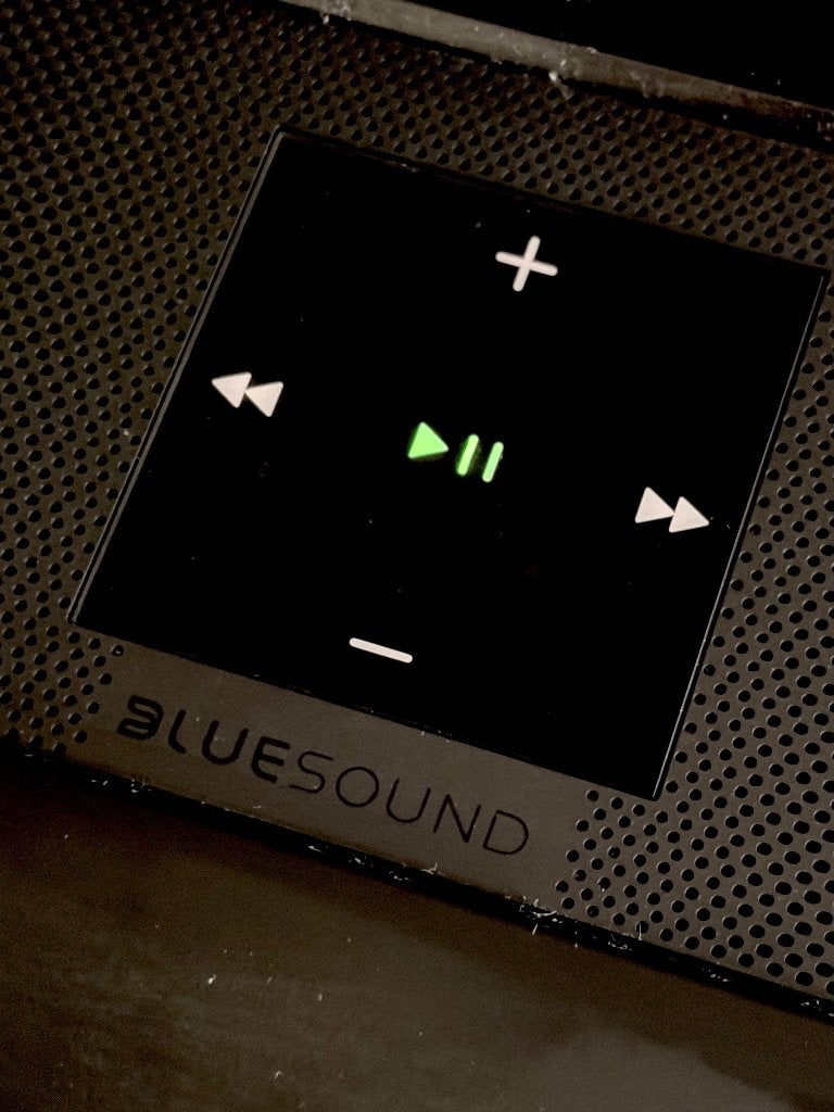 Bluesound Node 2, Ophalen of Verzenden, Gebruikt, Optische audio, Zonder harde schijf