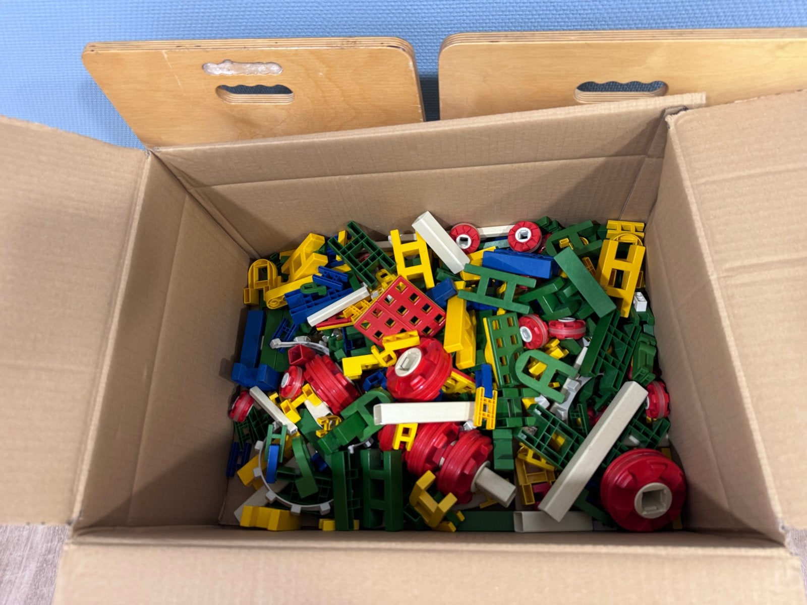 Grote doos Lasy Maxi/Midi constructiespeelgoed, Ophalen, Gebruikt, Overige merken