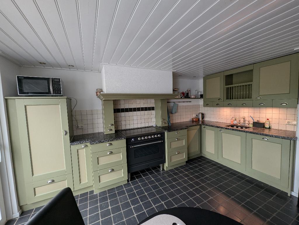 Landelijke keuken (L-vorm, gespoten), Huis en Inrichting, Keuken | Complete keukens, Ophalen, Gebruikt, Hoekkeuken, Graniet of Steen