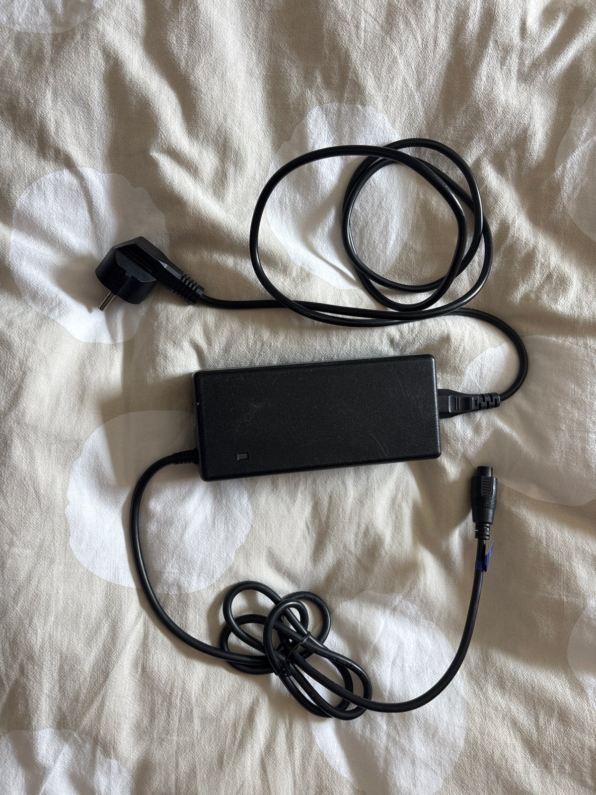 Sparta accu E-motion Li-ion lader 36V (Entry/Smart), Zo goed als nieuw
