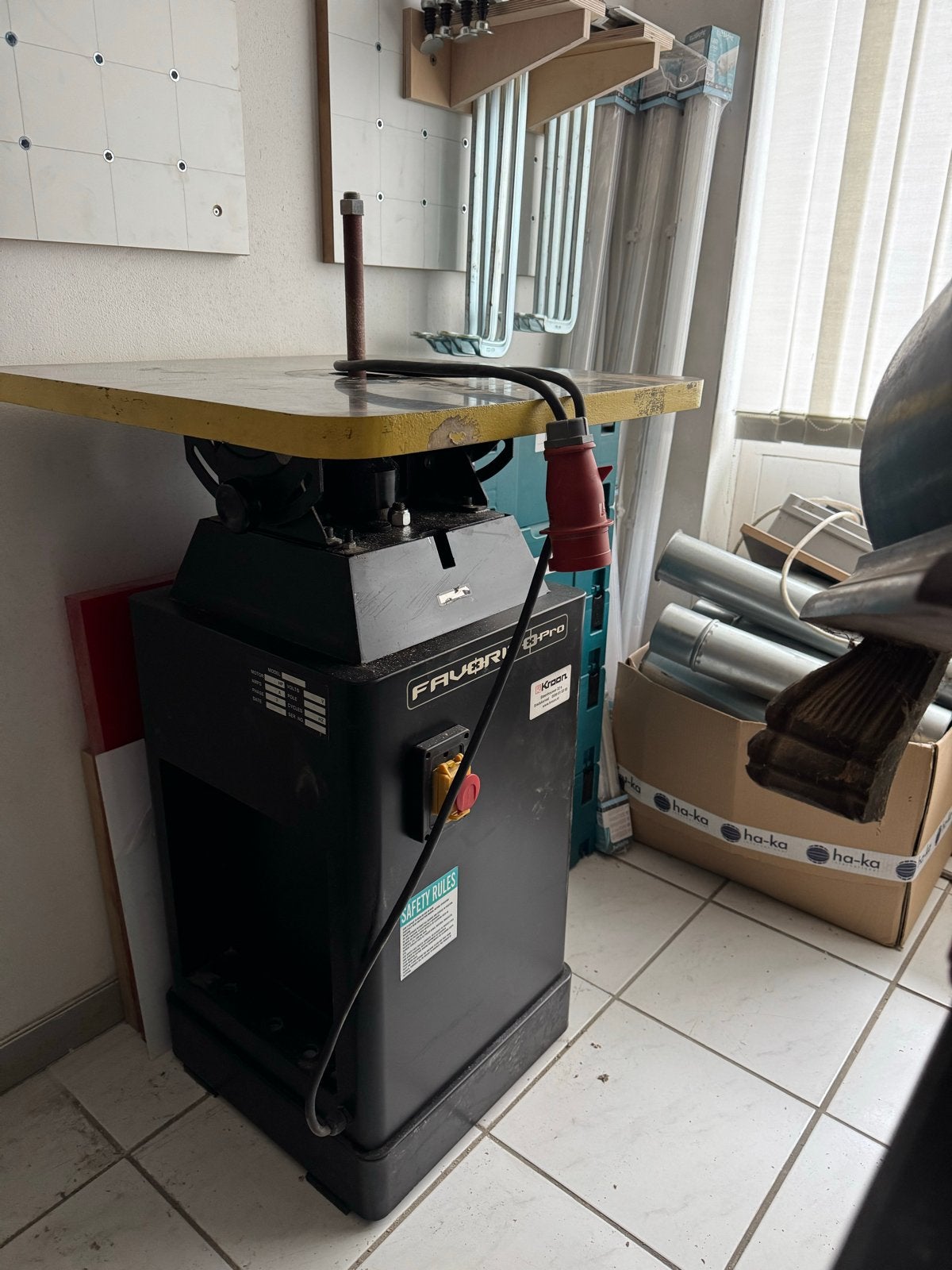 Spindel schuurmachine 400V - Goede staat, Ophalen, Gebruikt, 1200 watt of meer, Overige typen