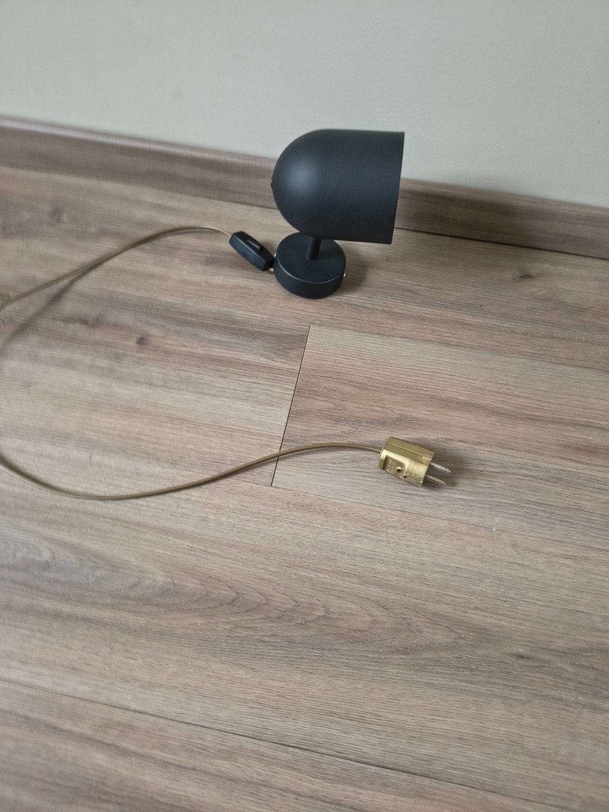 te koop: zwarte wandspot, Zwart, Zo goed als nieuw, Wandspot, Metaal
