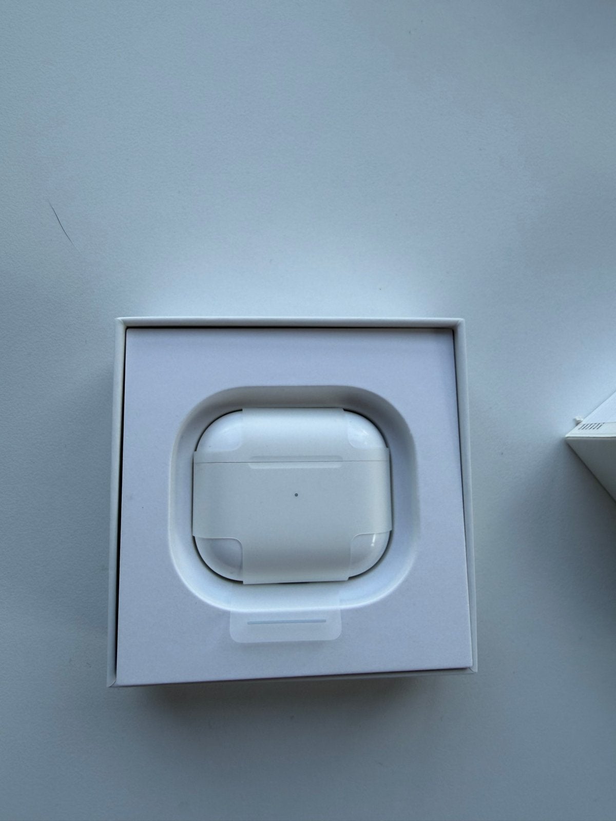 Apple AirPods 3e generatie met Lightning oplaadcase