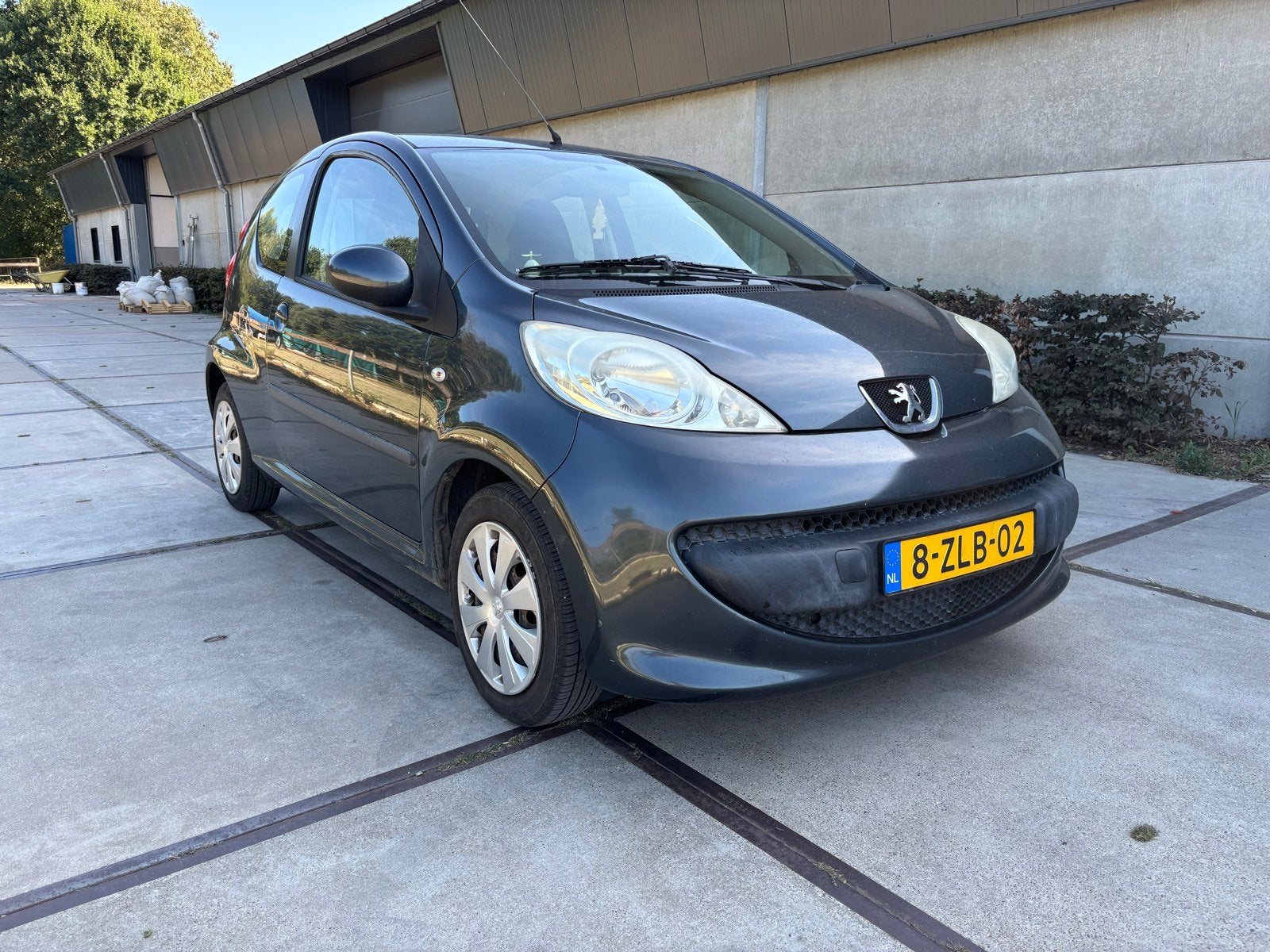 Peugeot 107 1.0 12V 3DR 2008 Grijs, Auto's, Voorwielaandrijving, 4 stoelen, 68 pk, Handgeschakeld