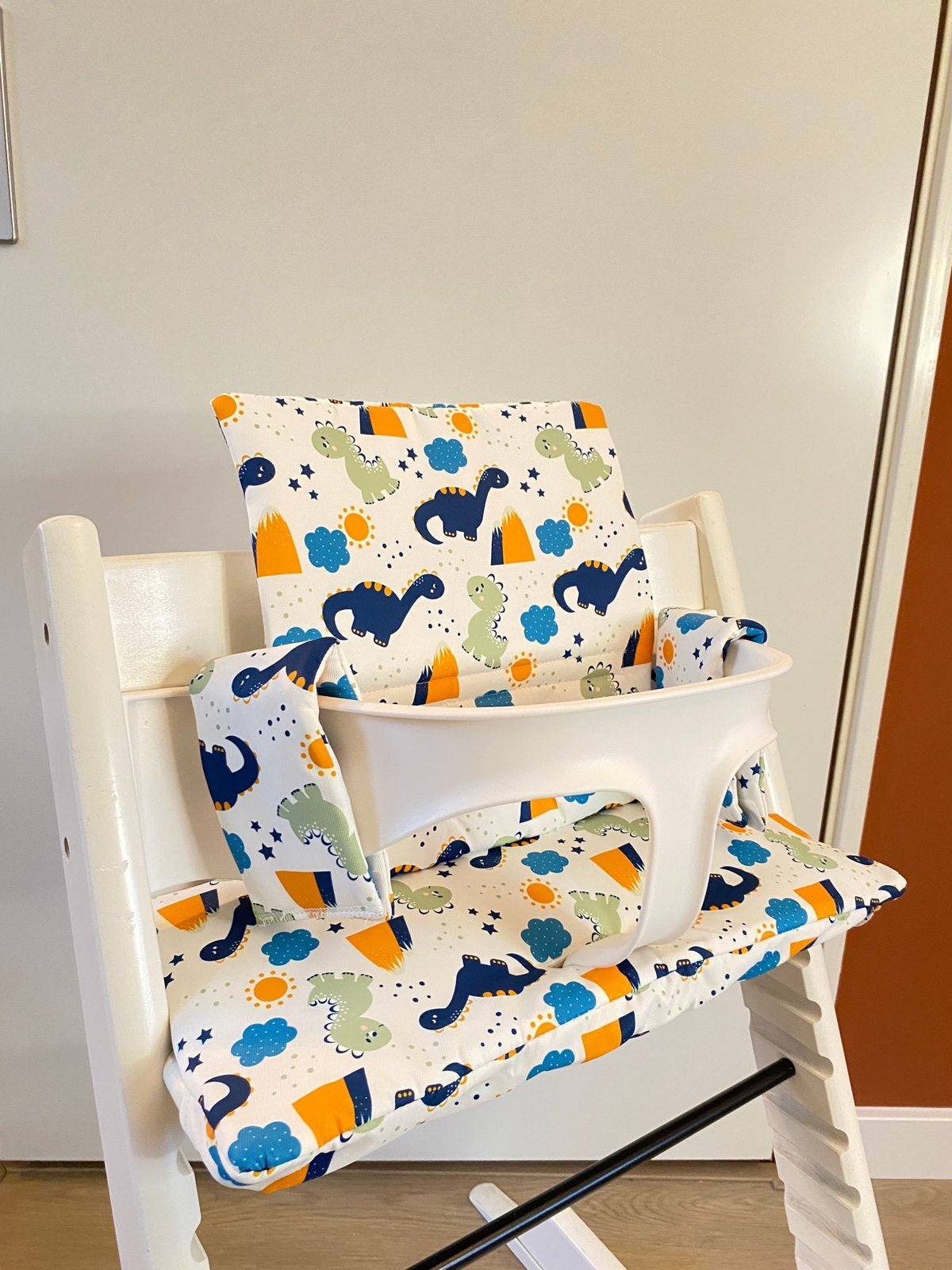 Dinosaurussen kussenset voor kinderstoel stokke tripp trapp, Ophalen of Verzenden, Nieuw, Meegroeistoel, Stoelverkleiner