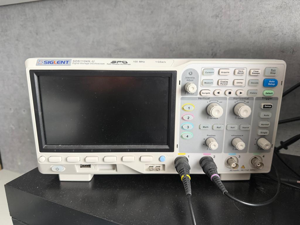 Siglent SDS1104X-U Digitale Opslagoscilloscoop, Ophalen of Verzenden, Zo goed als nieuw, Overige meters