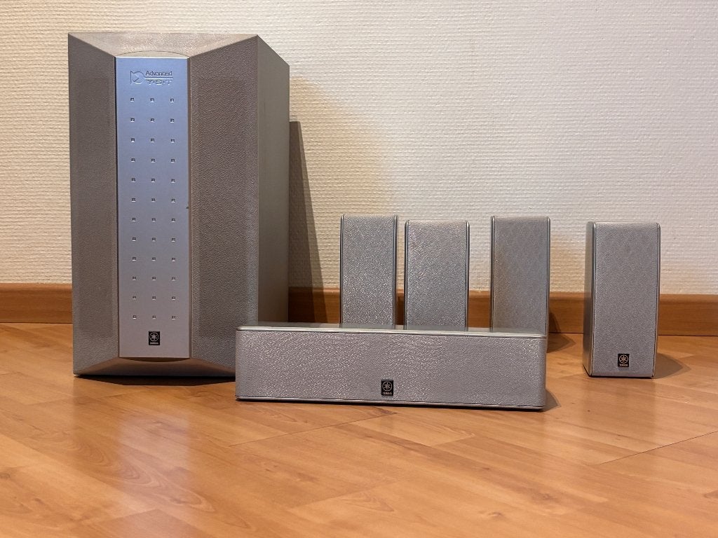 Set 5.1, subw,+2 front-, +2 back-speakers+4x stand., Yamaha, Overige merken, Overige systemen, 70 watt of meer, Ophalen of Verzenden
