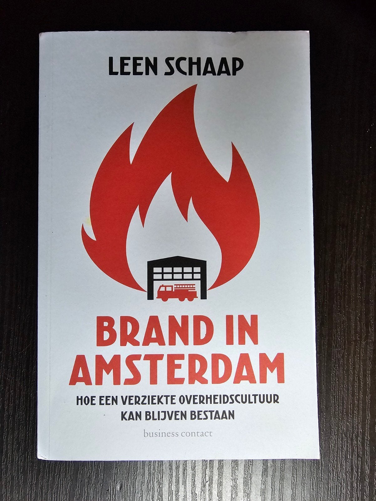 Brand in Amsterdam - Leen Schaap, Boeken, Ophalen of Verzenden, Gelezen, Leen Schaap