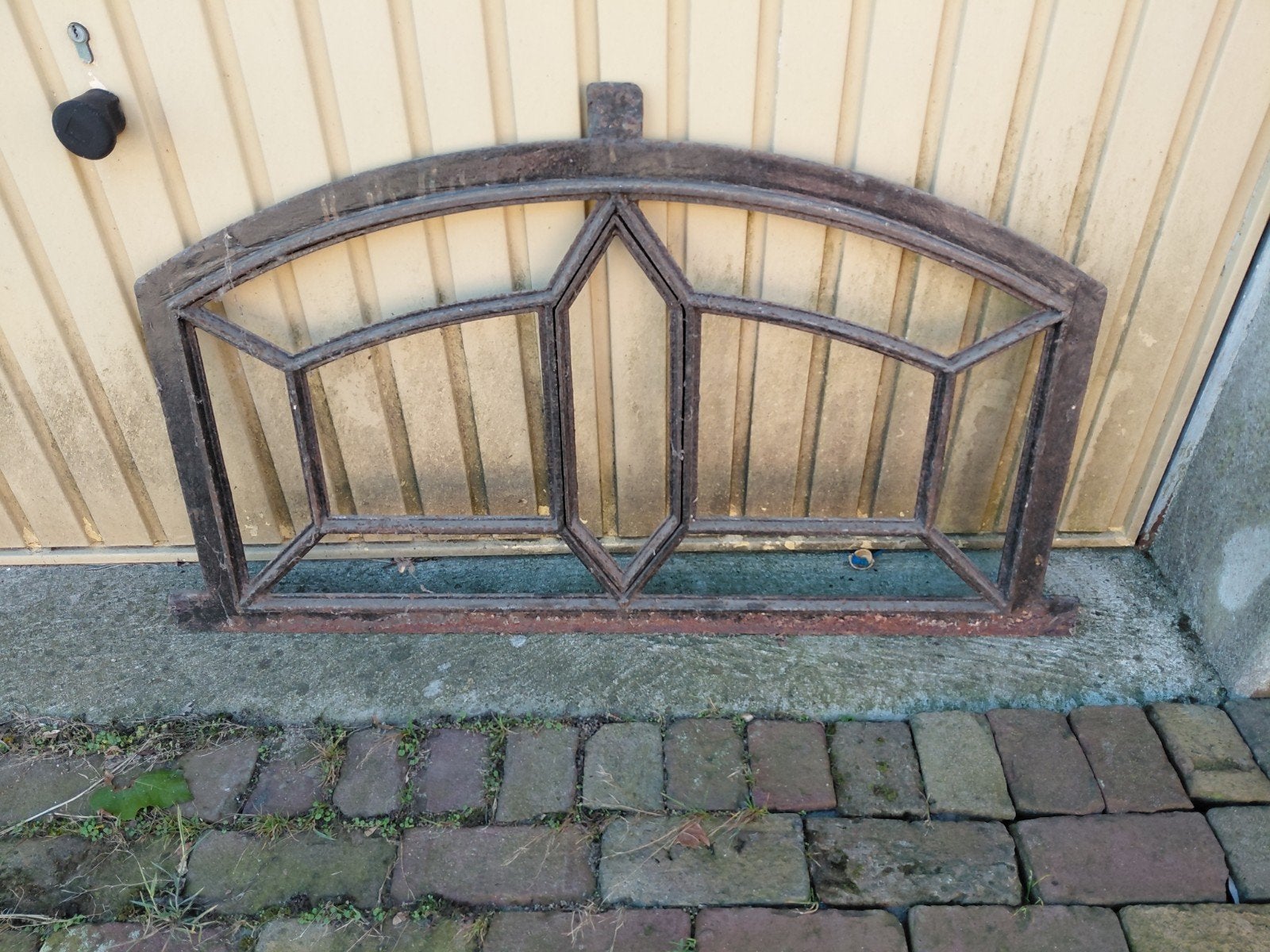 Antiek halfrond raamkozijn, Ophalen, Gevelraam of Ruit, Gebruikt, 80 tot 120 cm