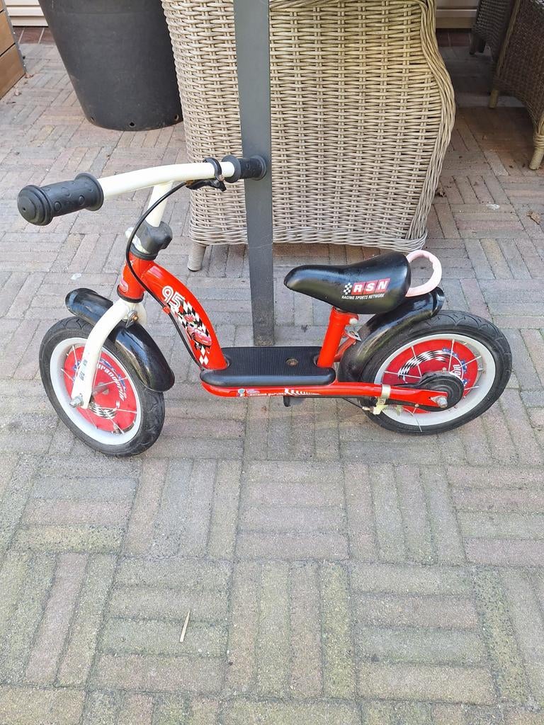 Loopfiets rood met zwart, Cars thema, Ophalen