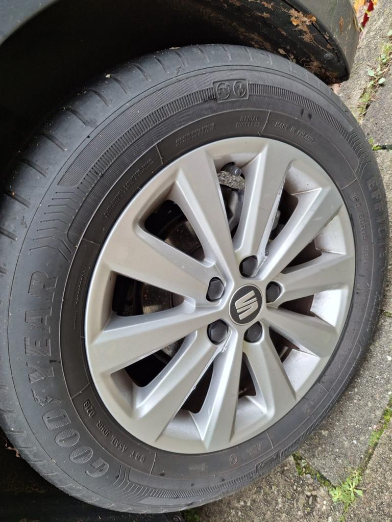 Goodyear EfficientGrip 185/65 R15 88H, Auto diversen, Auto-accessoires, Gebruikt, Ophalen