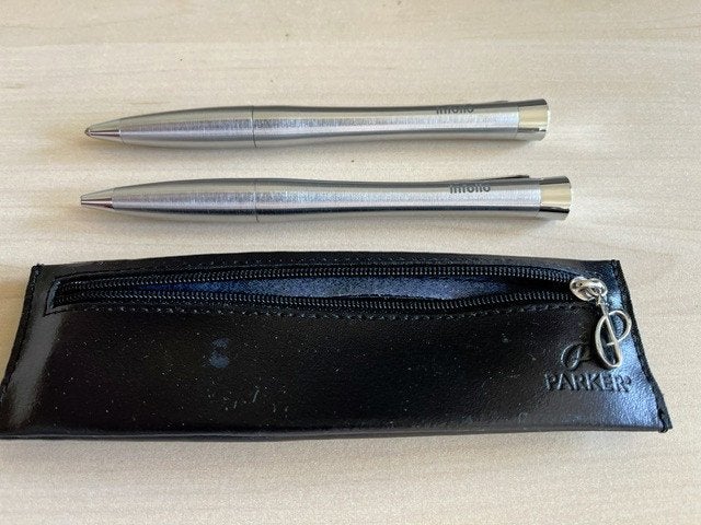 Parker penneset in leder etui, Diversen, Schrijfwaren, Ophalen of Verzenden, Zo goed als nieuw