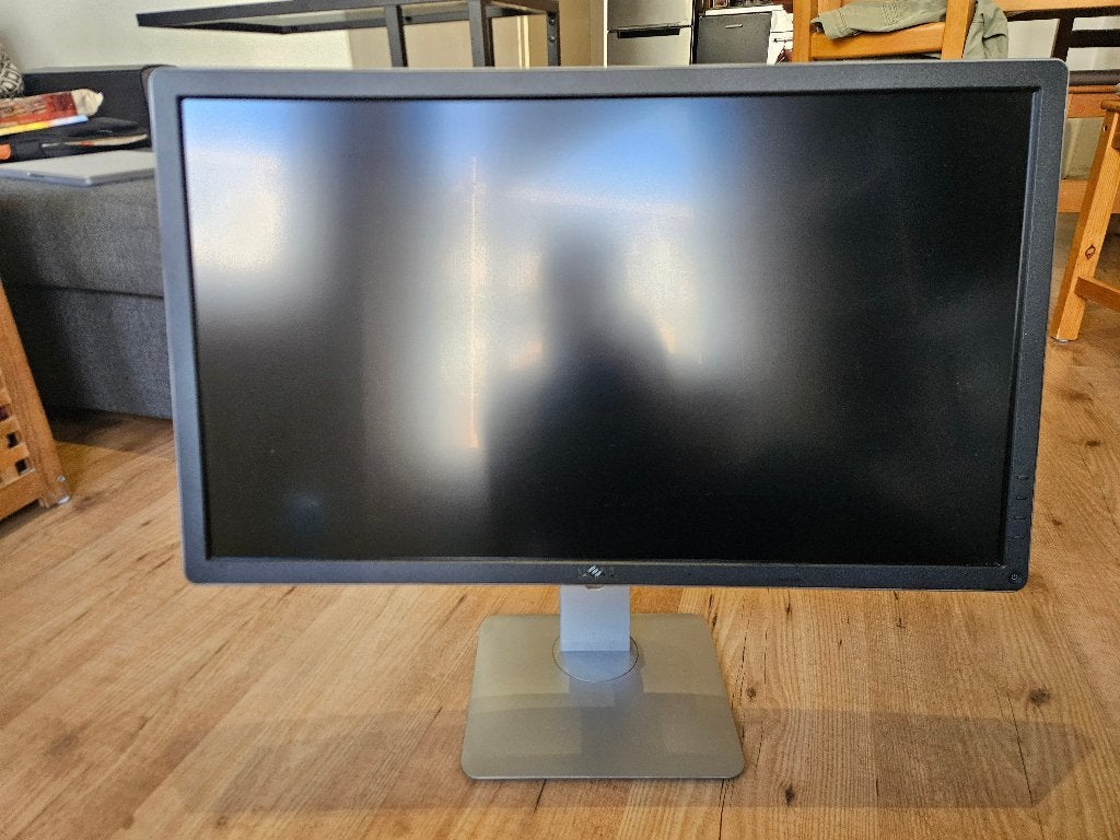 Foto 3 van Dell P2715Q 27 inch 4K IPS-monitor met verstelbare voet