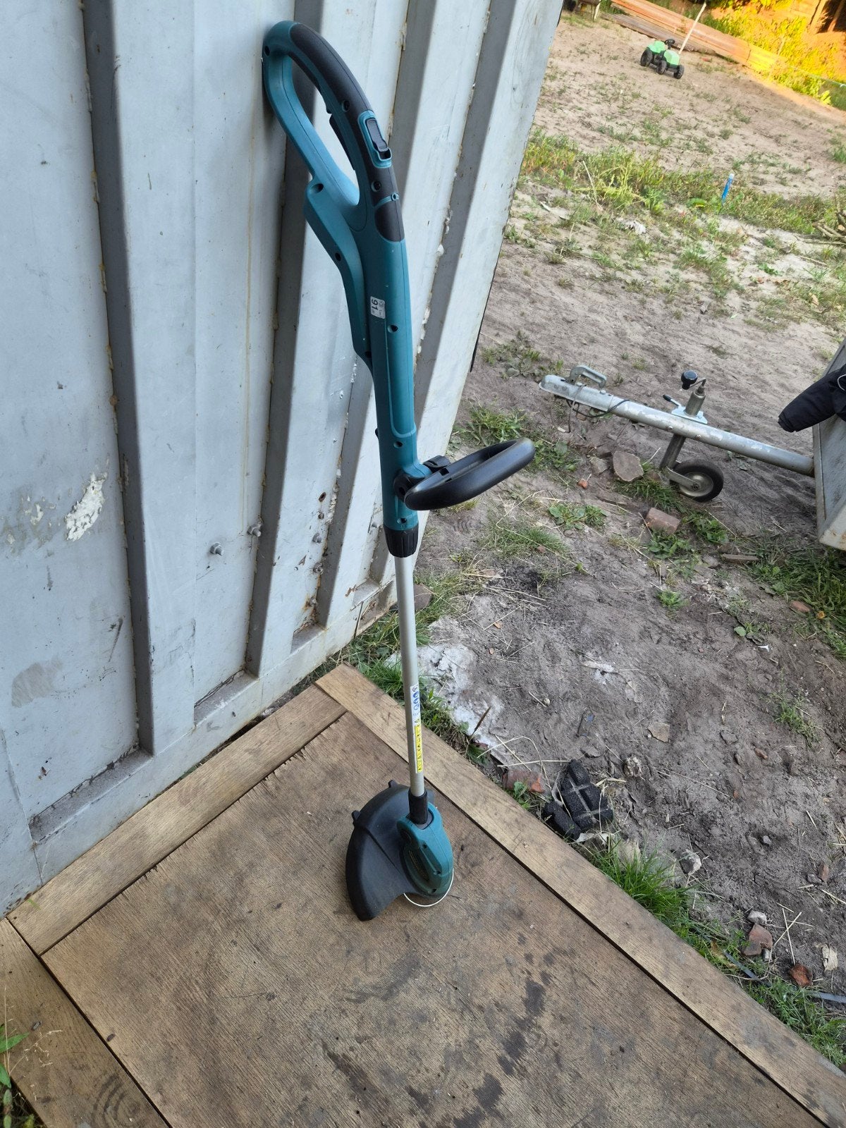 Makita bosmaaier/Trimmer, Tuin en Terras, MAKITA, Accu, Ophalen of Verzenden, Zo goed als nieuw