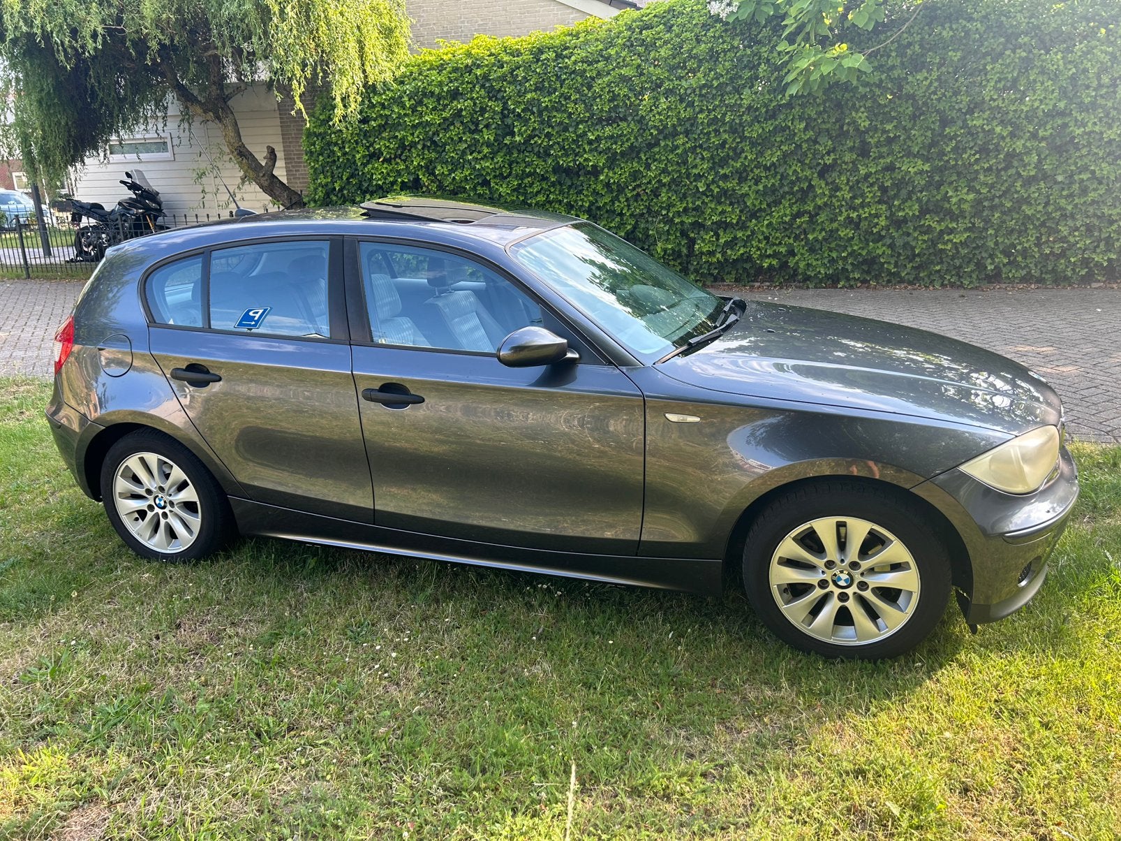 BMW 1-Serie Business L /altijd in familiebezit + panaromadak, Auto's, 1596 cc, Achterwielaandrijving, 4 cilinders, 635 kg