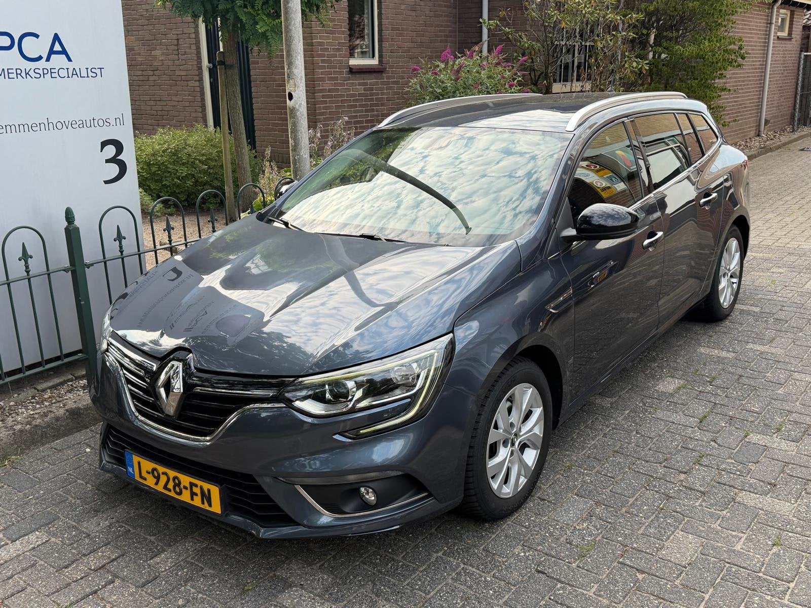 Renault Mégane Estate 1.3 TCe Limited (bj 2020), Voorwielaandrijving, 12 maanden, Stof, Gebruikt